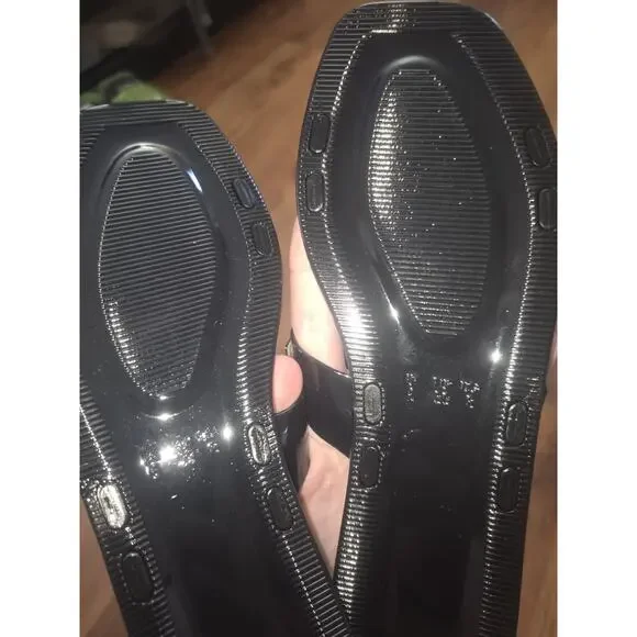 Women Flats Sandals, Studded Jelly Shoes Size 8 Red Dressy Summer Beach - Picture 4 of 5